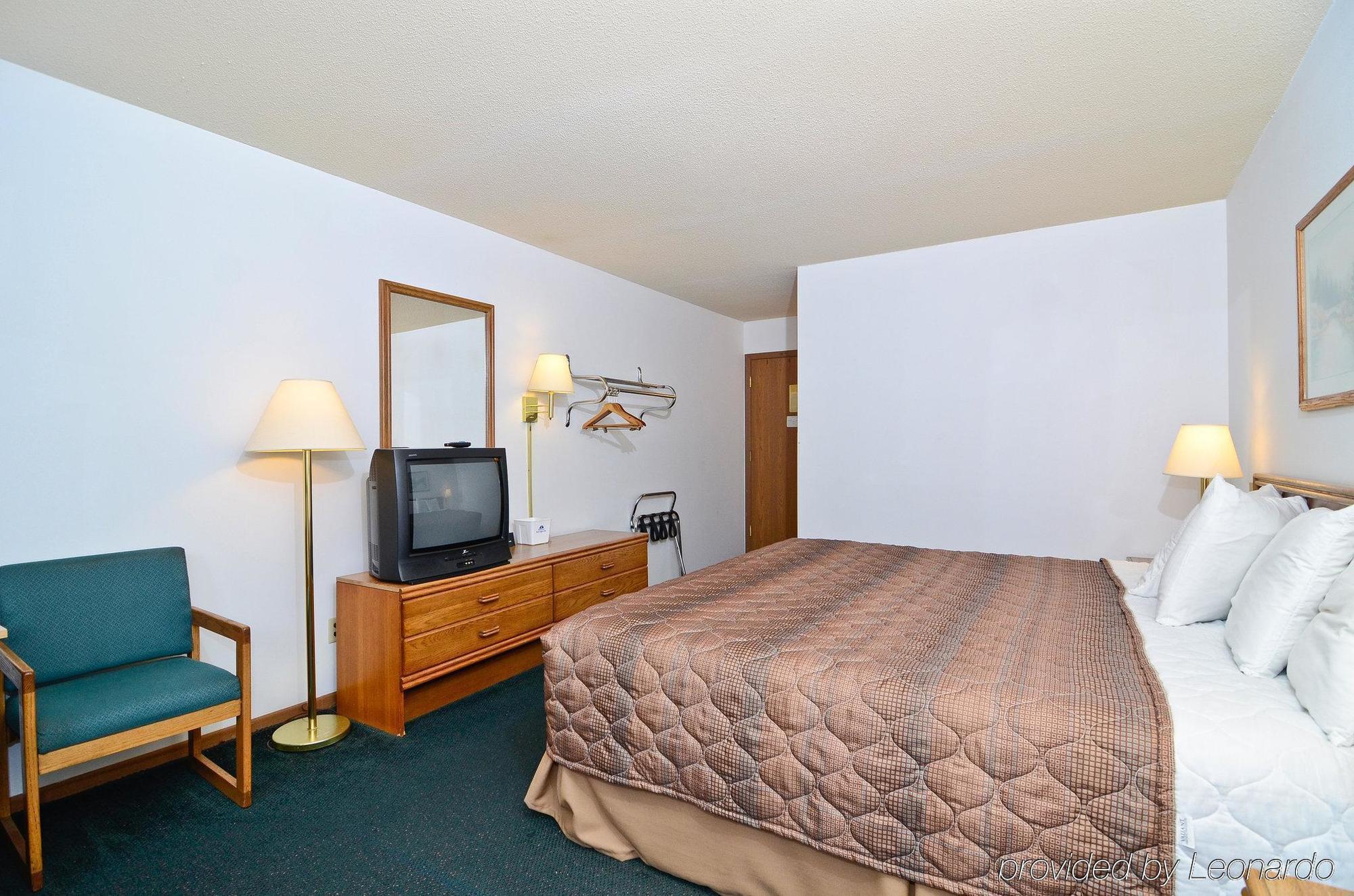 Amerivu Inn Park Falls Chambre photo